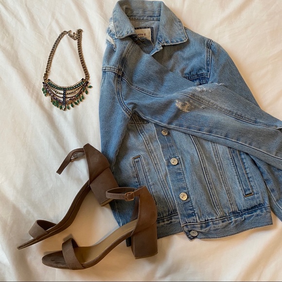 Taupe short block heel sandals - Picture 2 of 5